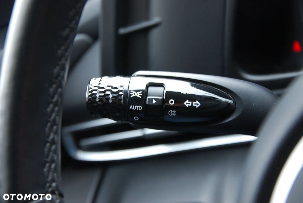 Hyundai Elantra 1.6 Smart CVT - 30