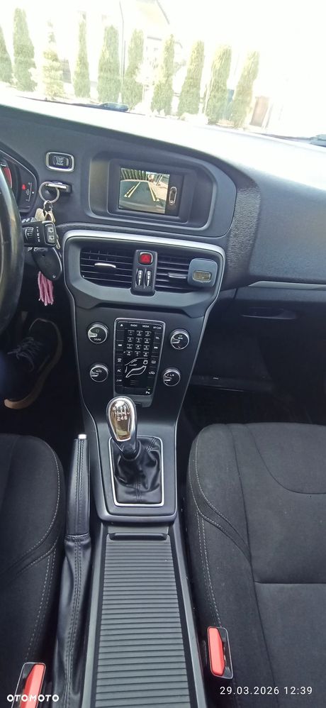 Volvo V40 T3 Base - 13
