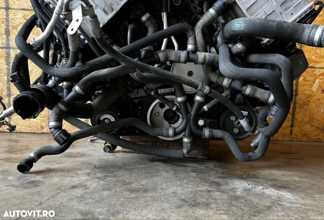 motor bmw M5 M6 F10 F06 F12 F13 V8 S63B44B S63 montat între 2012-2019 pe m5 F10 m6 F12 F06 F13 x5 f85 x6 F86 560hp motorul are 106000 km reali nu are defecte - 3