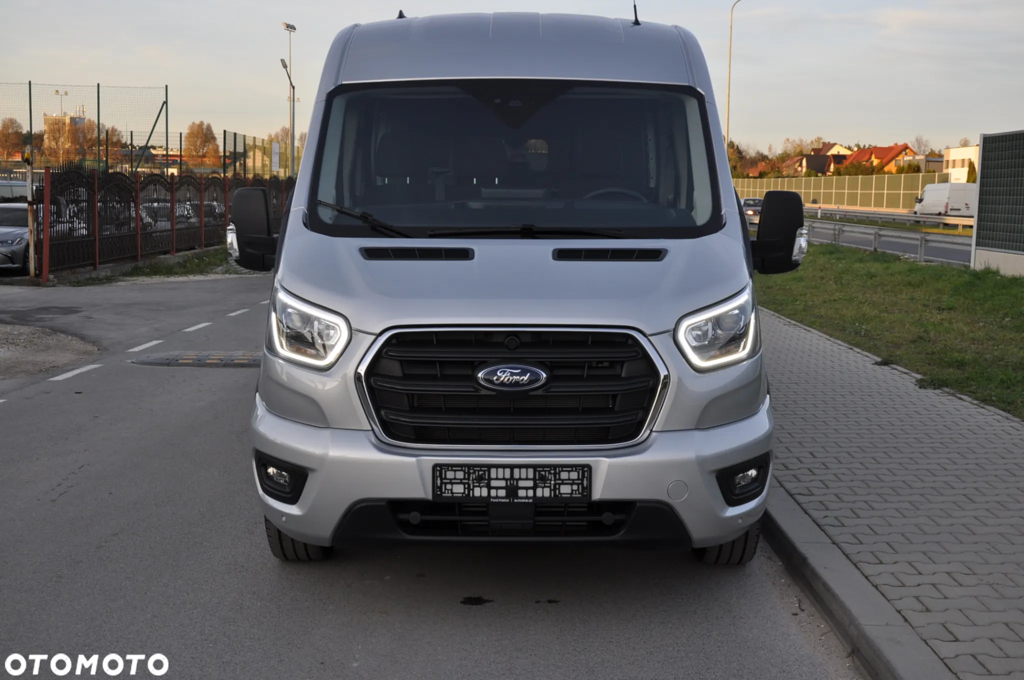Ford TRANSIT DCIV MCA 2.0 New EcoBlue 170 KM A6 FWD Limited Brygadowy 6 osobowy 350 L3H2 Fabrycznie Nowy Dostępny od Ręki!!! - 19