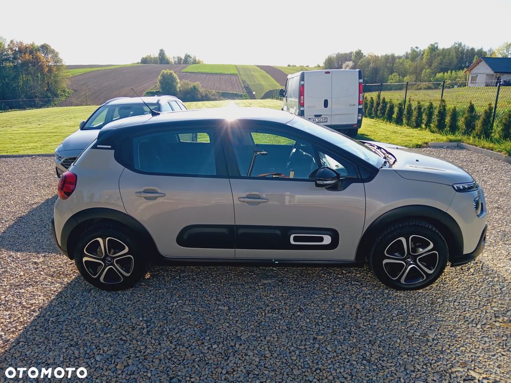 Citroën C3 1.2 PureTech Shine - 2