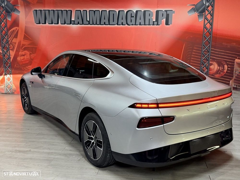 Xpeng P7i 86.2 kWh Long Range - 3