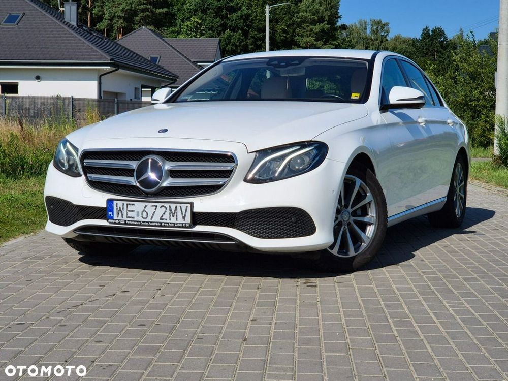 Mercedes-Benz Klasa E 220 d Business Edition 9G-TRONIC - 11