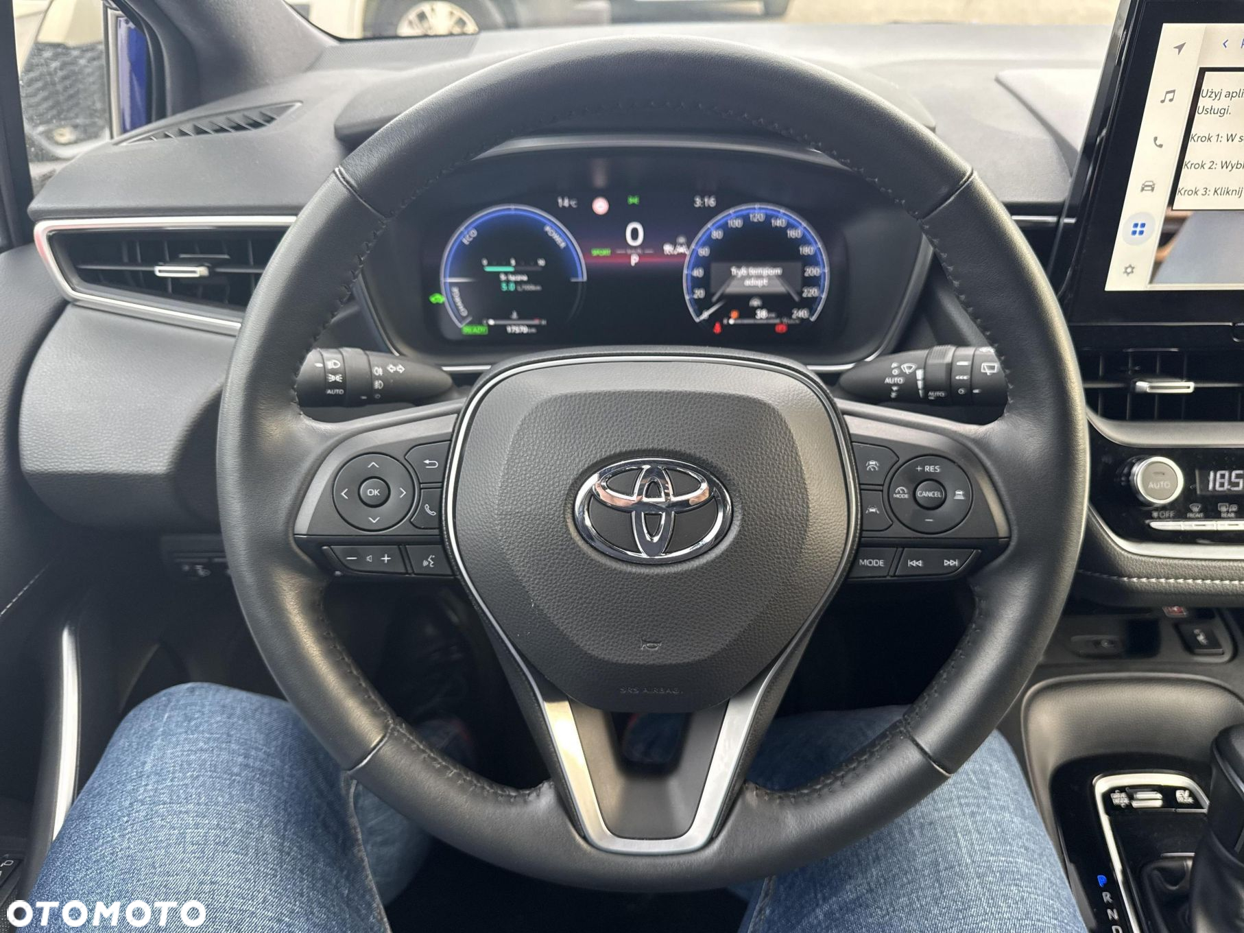 Toyota Corolla 1.8 Hybrid Comfort - 13