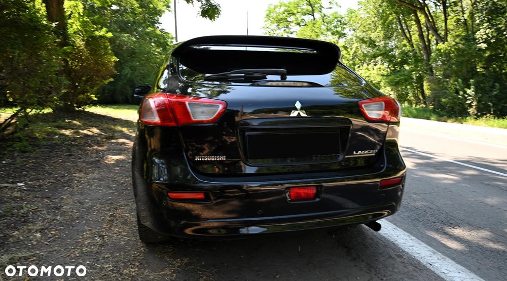 Mitsubishi Lancer - 16