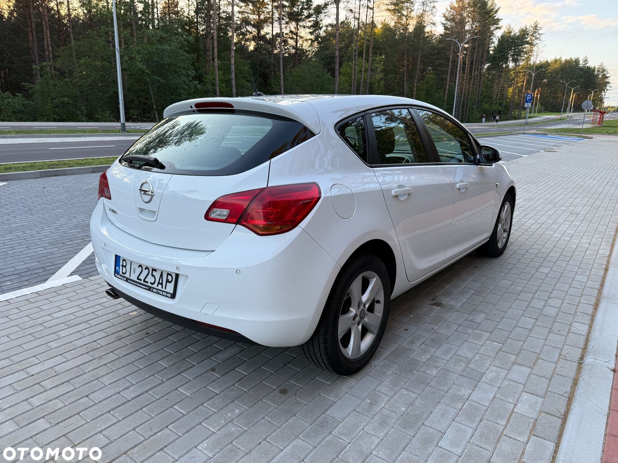 Opel Astra IV 1.4 T Cosmo - 4