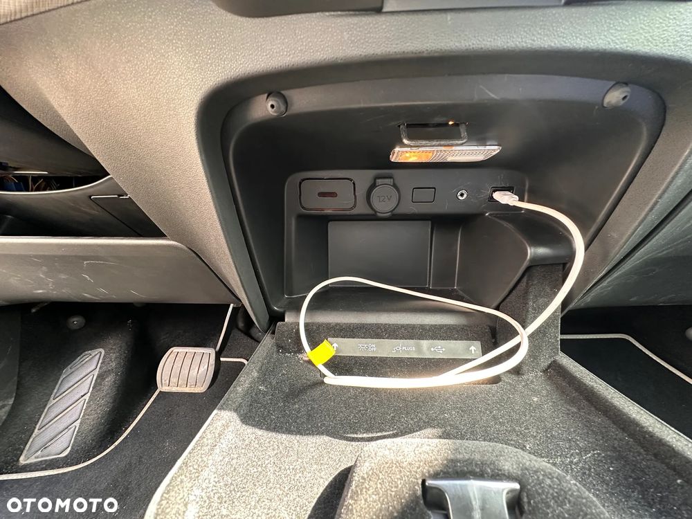 Citroën C4 Picasso 1.2 PureTech MoreLife S&S EAT6 - 17