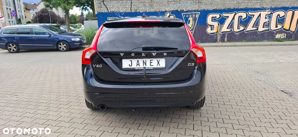 Volvo V60 D3 Drive-E Momentum - 9
