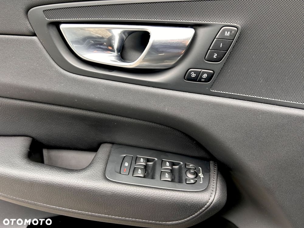 Volvo XC 60 B4 D Geartronic Inscription - 32