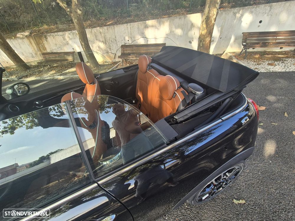 MINI Cabrio Cooper Auto. Essential - 16