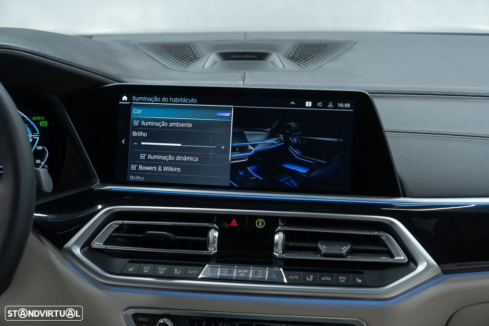 BMW X5 xDrive45e - 49