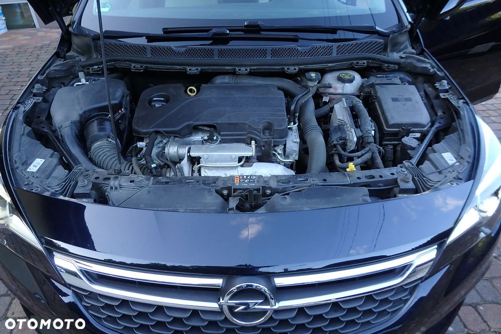 Opel Astra 1.4 Turbo Innovation - 34