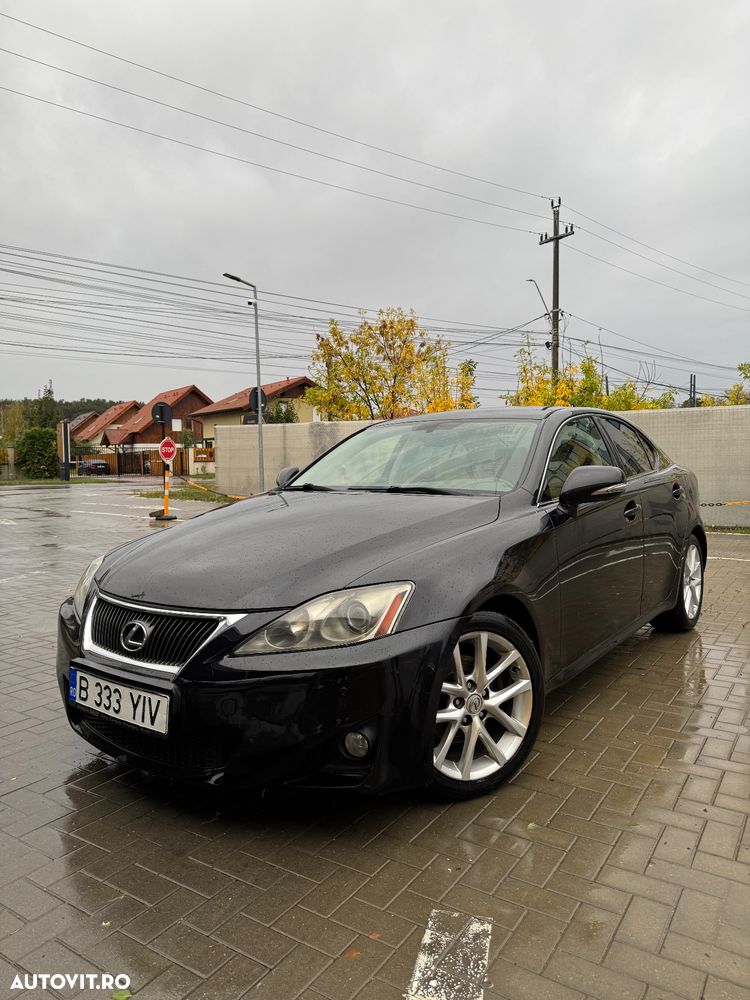 Lexus Seria IS 250 2.5 V6 Aut Luxury - 1
