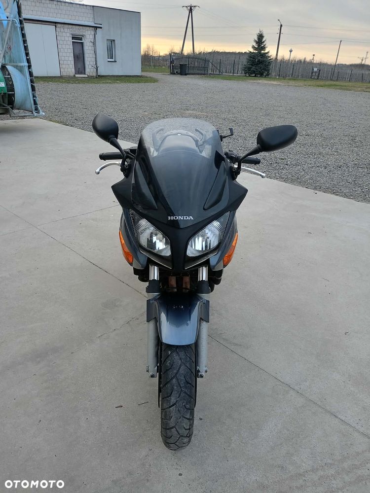 Honda CBF - 9