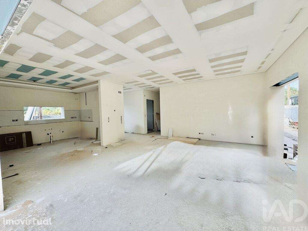 Casa / Villa T3 em Fernão Ferro de 147,00 m2 - Grande imagem: 5/7
