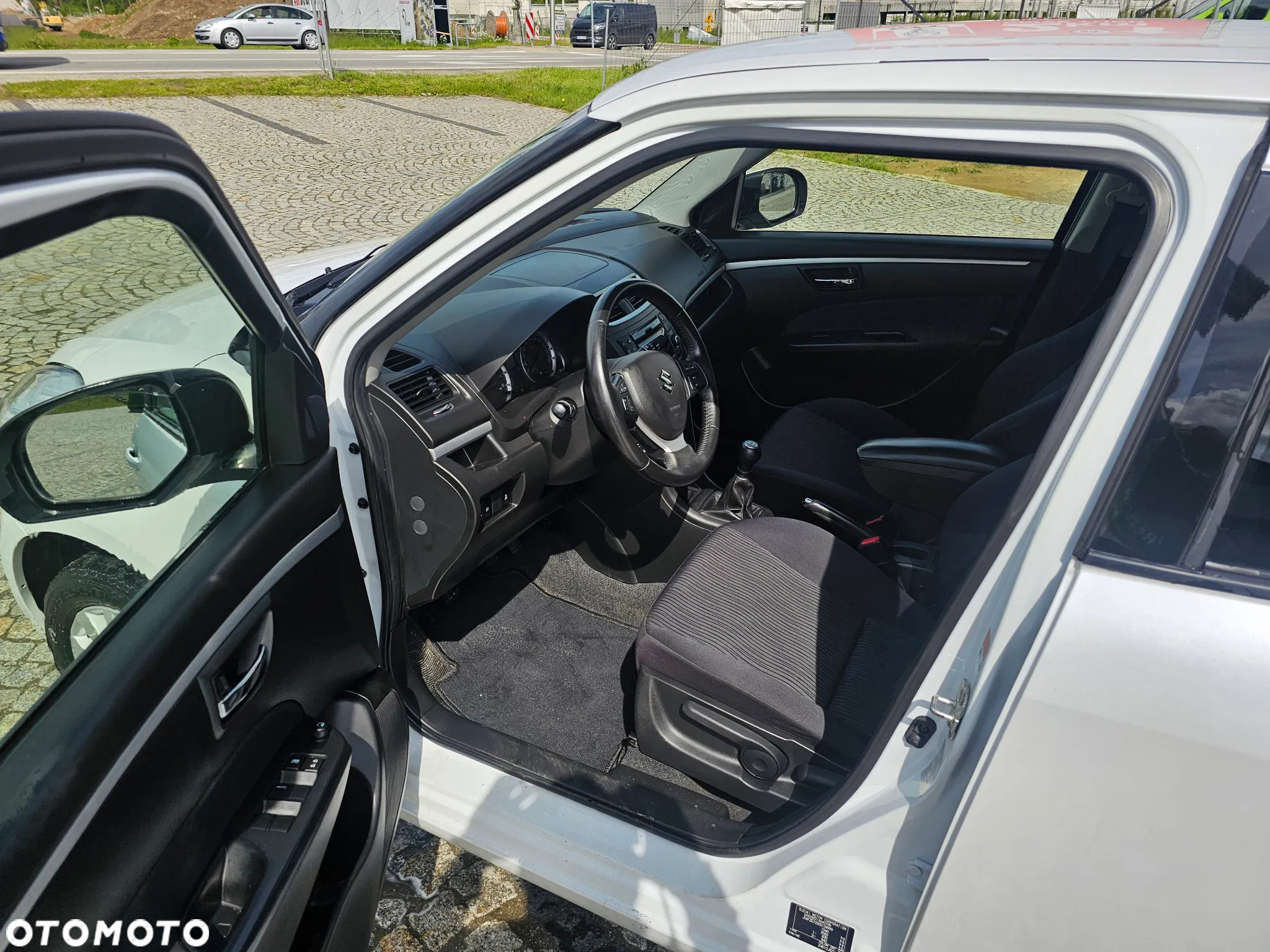 Suzuki Swift - 16