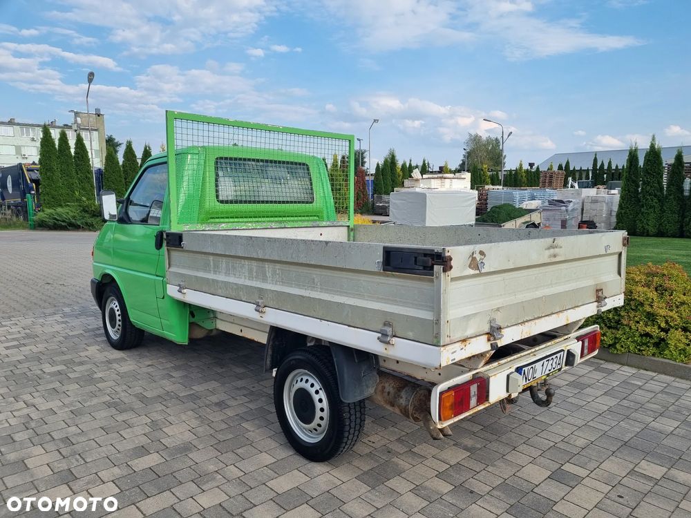 Volkswagen Transporter - 4