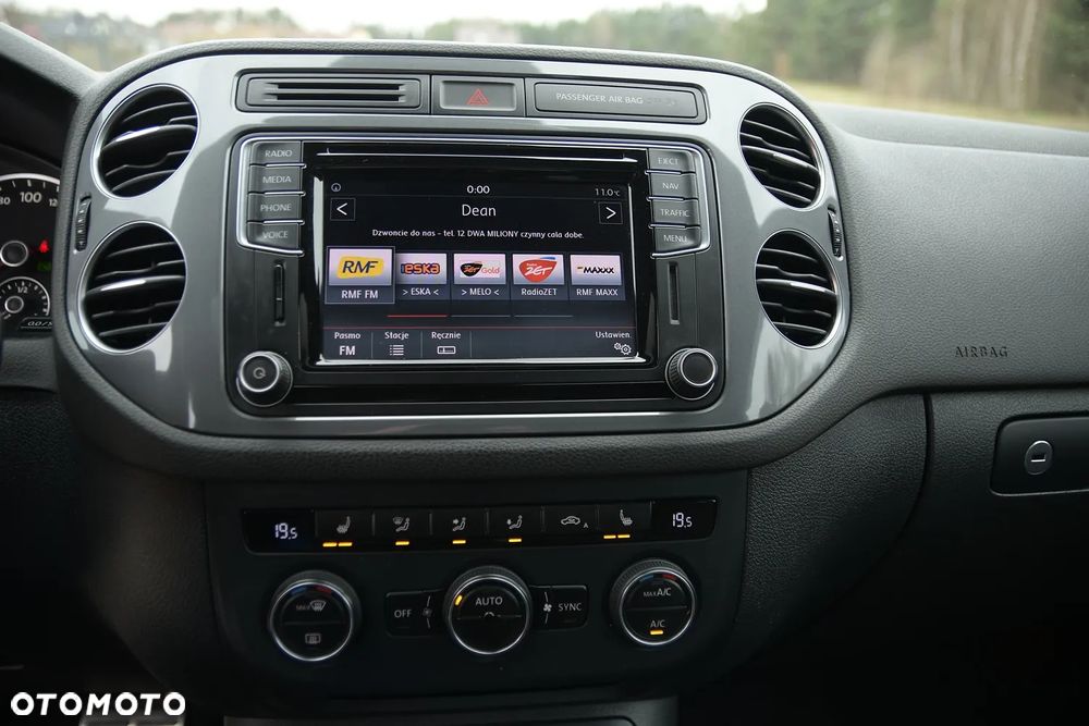 Volkswagen Tiguan 2.0 TDI DPF 4Motion BlueMotion Technology DSG Sport & Style - 29