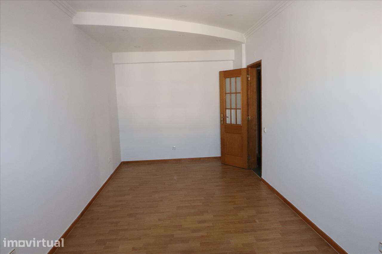 Apartamento em Seixal, Amora - Grande imagem: 3/16