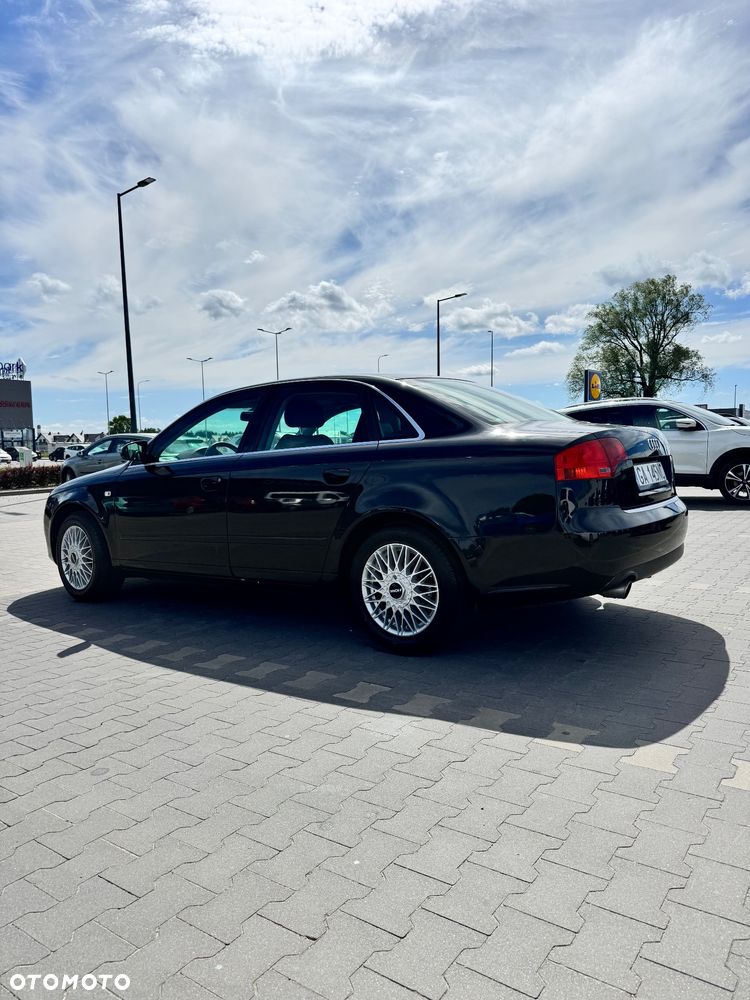 Audi A4 Limousine - 38