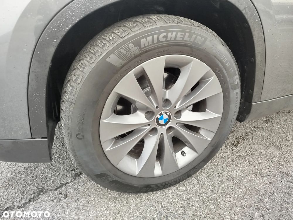 BMW X1 sDrive18d xLine - 13