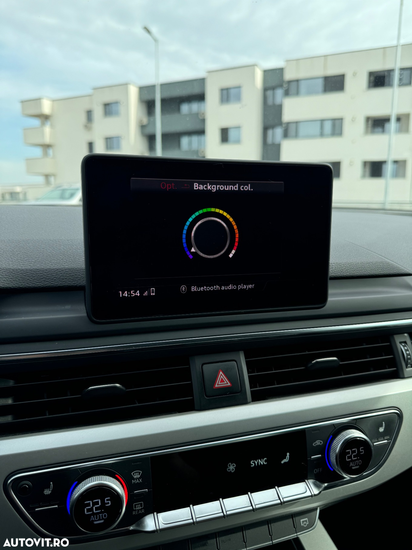 Audi A4 2.0 TDI quattro S tronic - 10