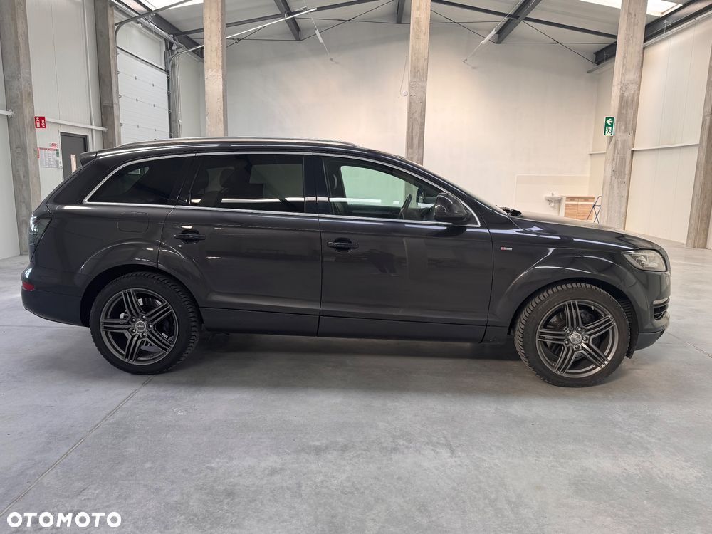 Audi Q7 4.2 FSI Quattro Tiptronic - 6