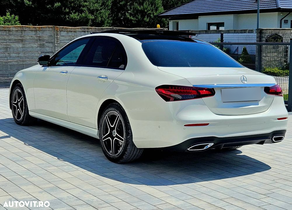 Mercedes-Benz E 220 d 4Matic T 9G-TRONIC - 10