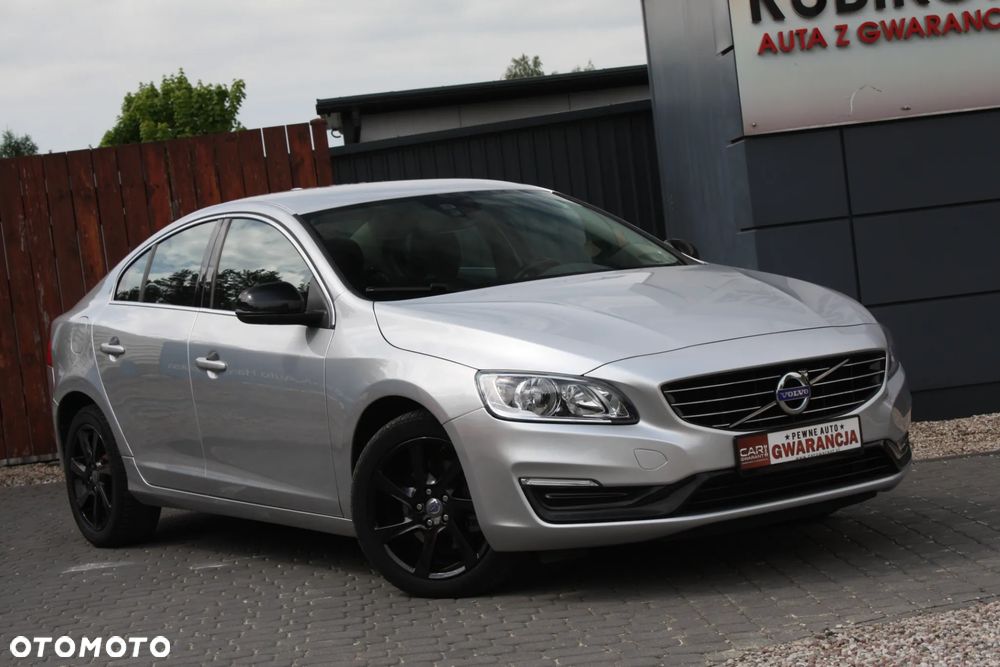 Volvo S60 D3 Geartronic Momentum - 14