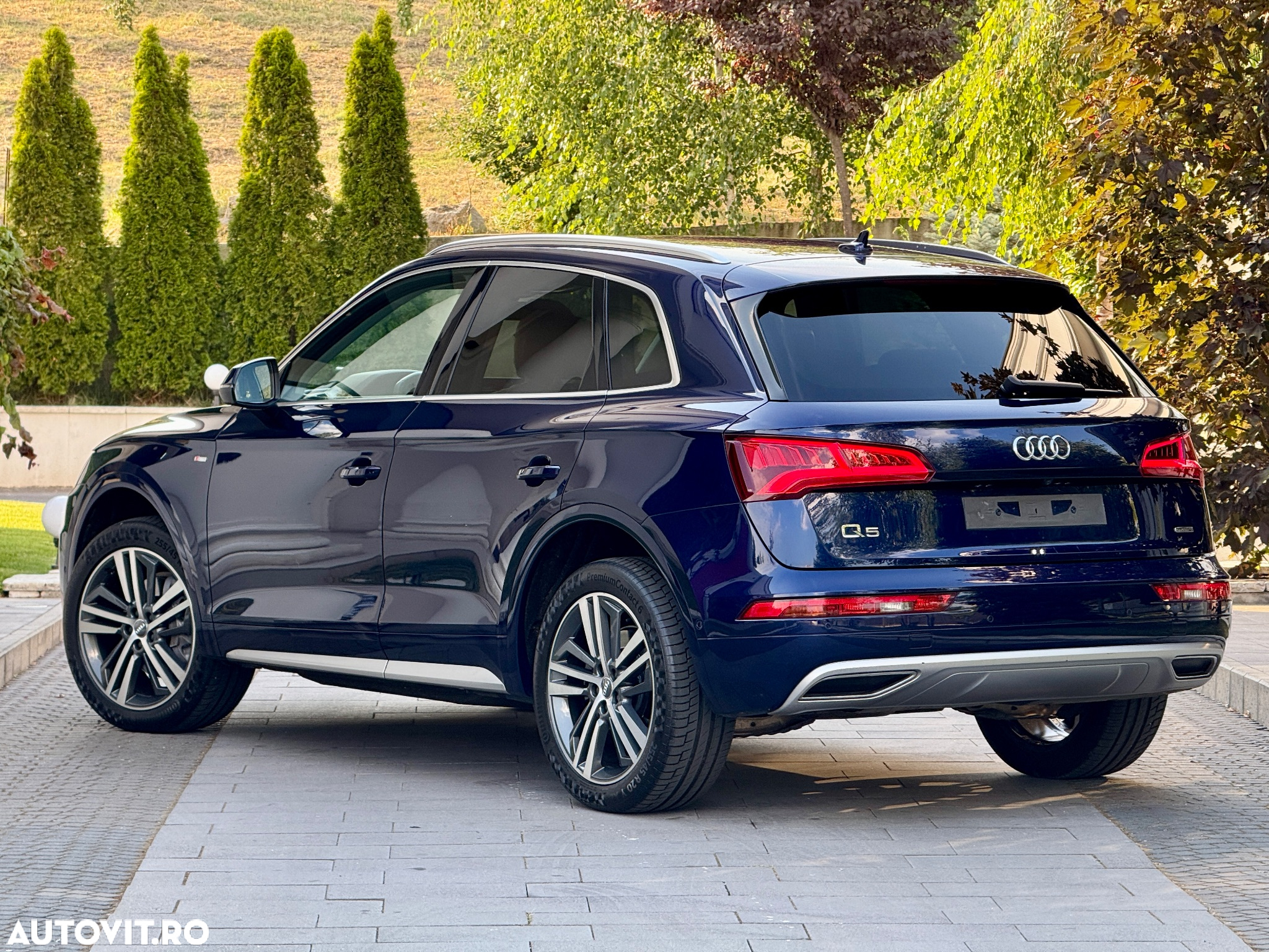 Audi Q5 40 TDI quattro S tronic sport - 4