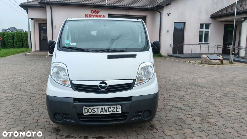 Opel Vivaro - 1