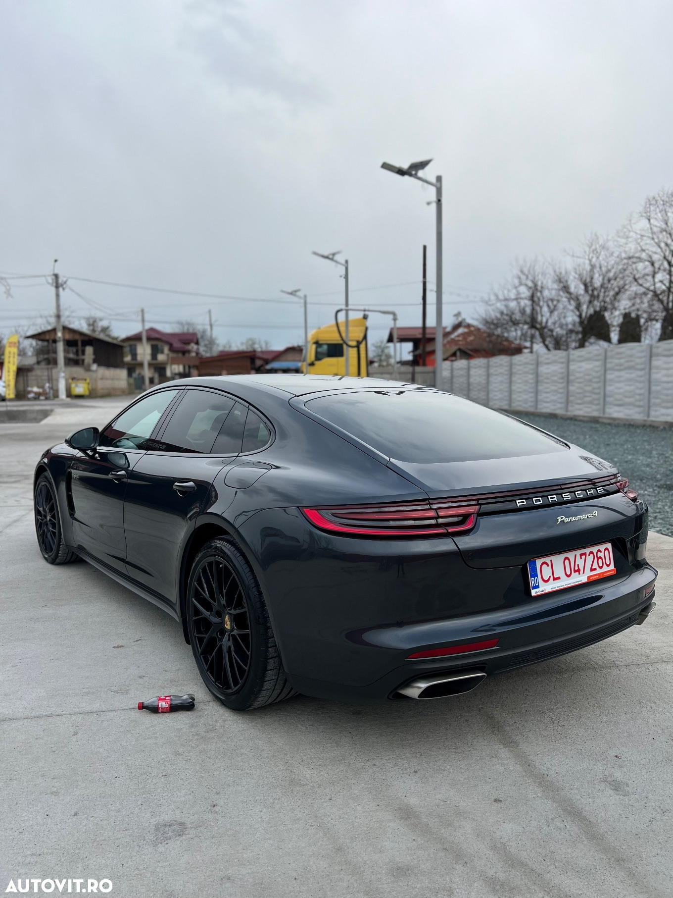 Porsche Panamera 4 E-Hybrid - 5