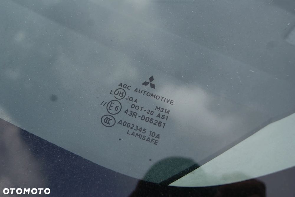 Mitsubishi Lancer 1.6 Inform - 9