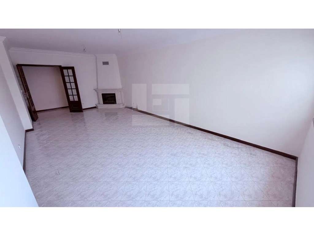 Apartamento T2 com 95 m² de área útil em Algueirão-Mem Martins, Sin... - Grande imagem: 5/21