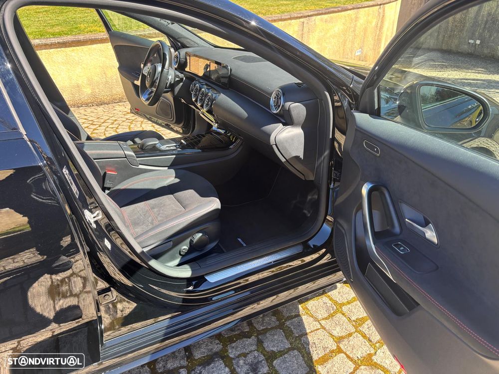 Mercedes-Benz A 250 e 8G-DCT AMG Line - 15