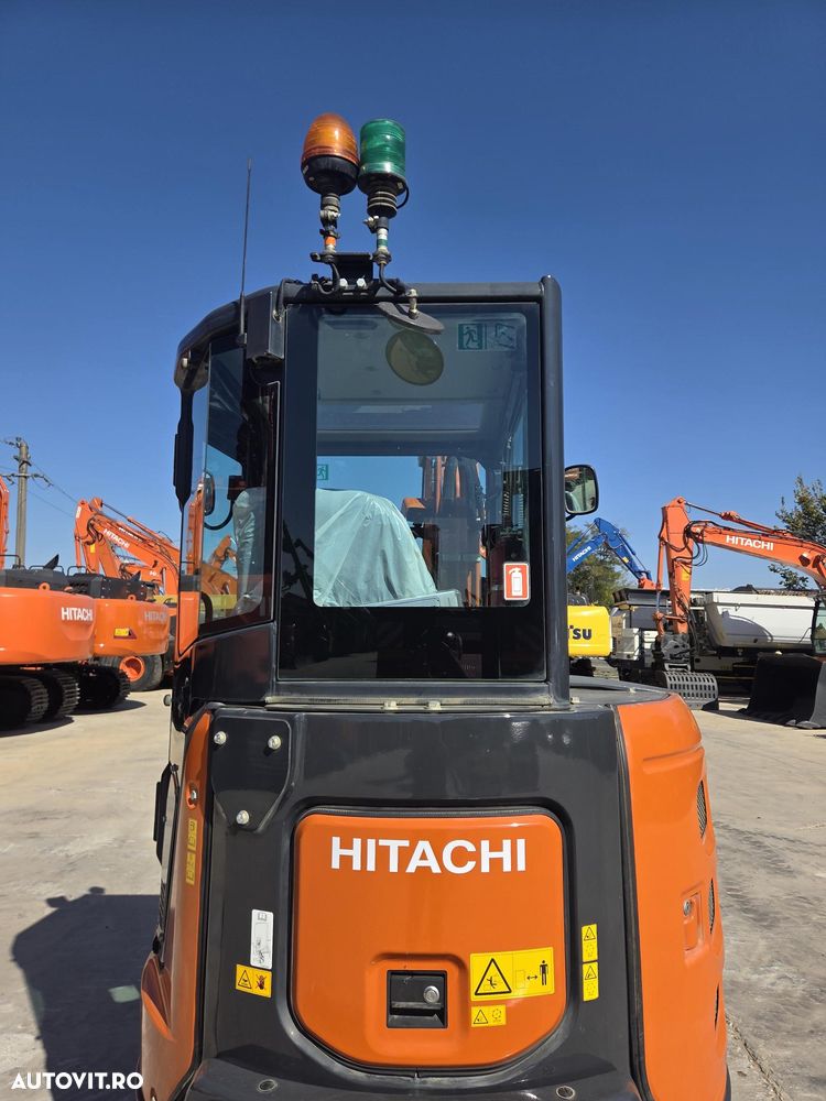 Hitachi 3,7 tone, Hitachi ZX33-6, 2023, 2.253h, CUPLA RAPIDA+3 cupe NOI, lama nivelare, inst picon pe brate, aer cond, antifurt, latime 1,55m, ad sapare, 3,5m, ridica 2,8t, posibilitate leasing 4 ani, senile 90% ok, PROMOTIE 36.900 EUR+Tva - 22