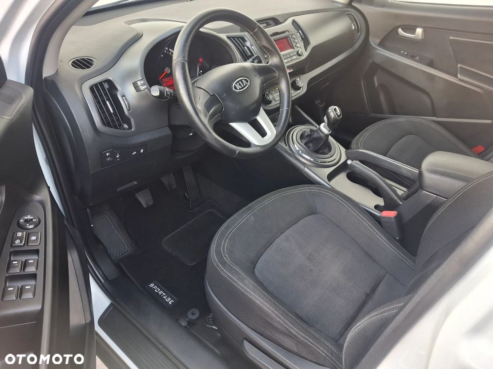 Kia Sportage 1.6 GDI 2WD Dream-Team Edition - 30