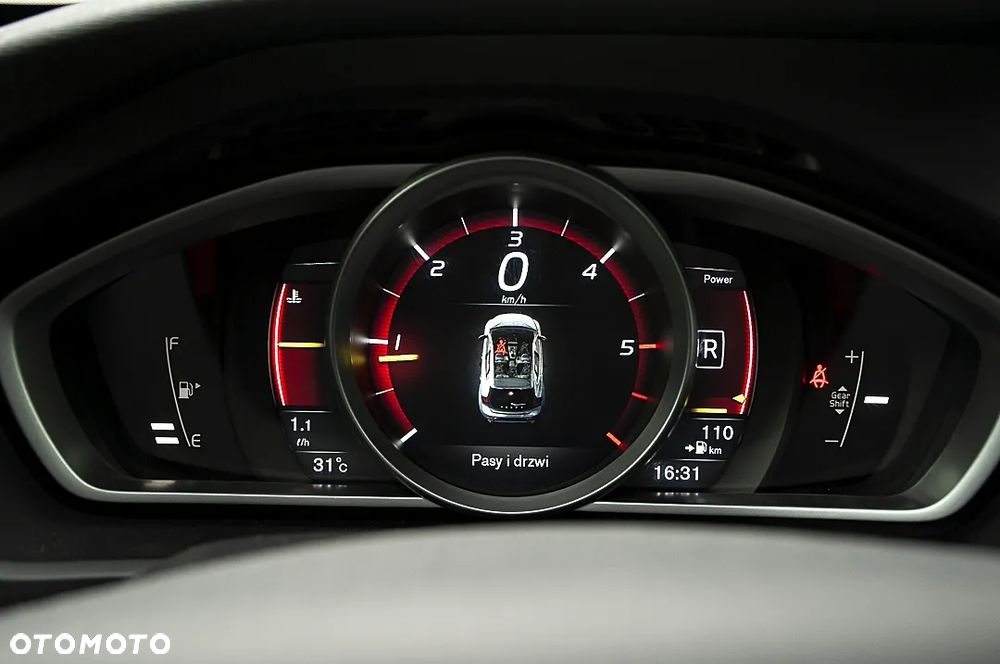 Volvo V40 D2 Drive-E Momentum - 40