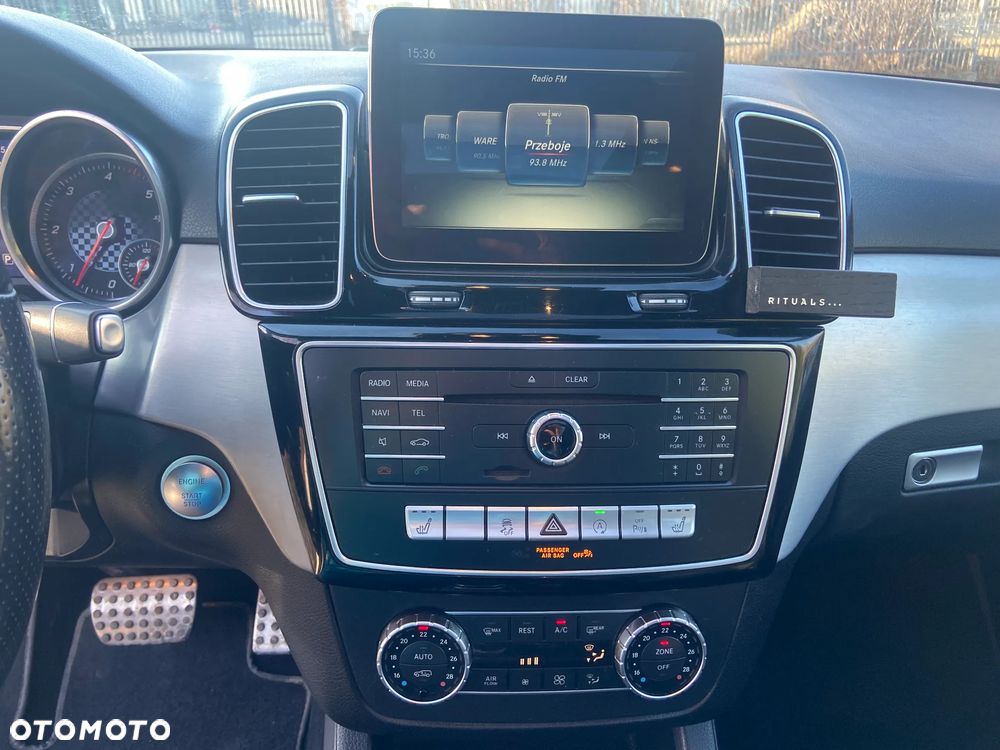 Mercedes-Benz GLE 350 d 4Matic 9G-TRONIC AMG Line - 22