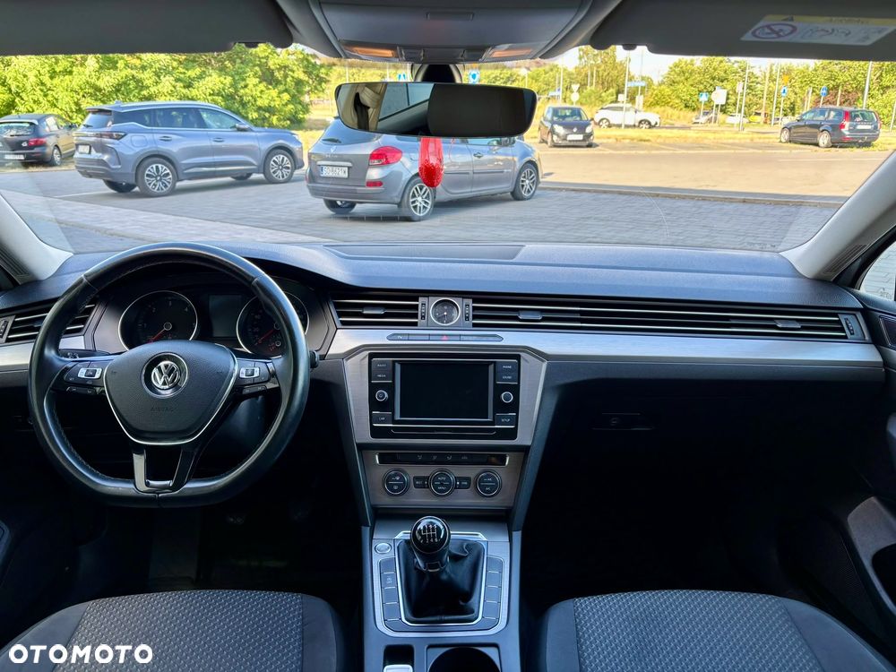 Volkswagen Passat 1.6 TDI BMT City - 22