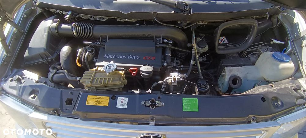 Mercedes-Benz Klasa V - 6