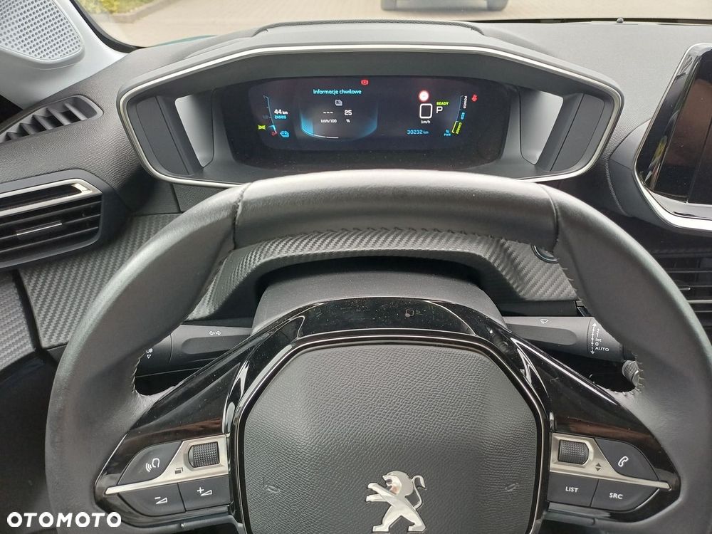 Peugeot 208 - 26
