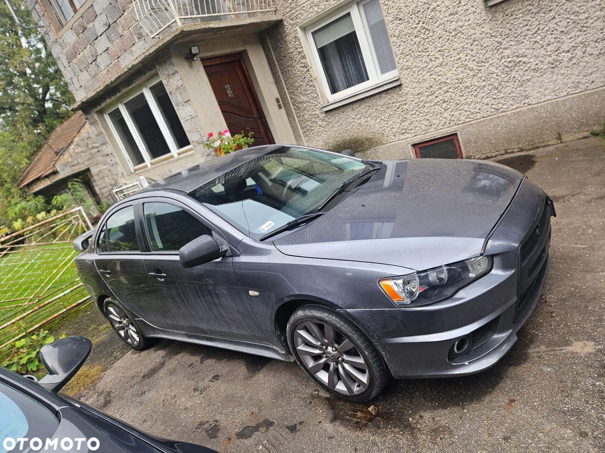 Mitsubishi Lancer - 1