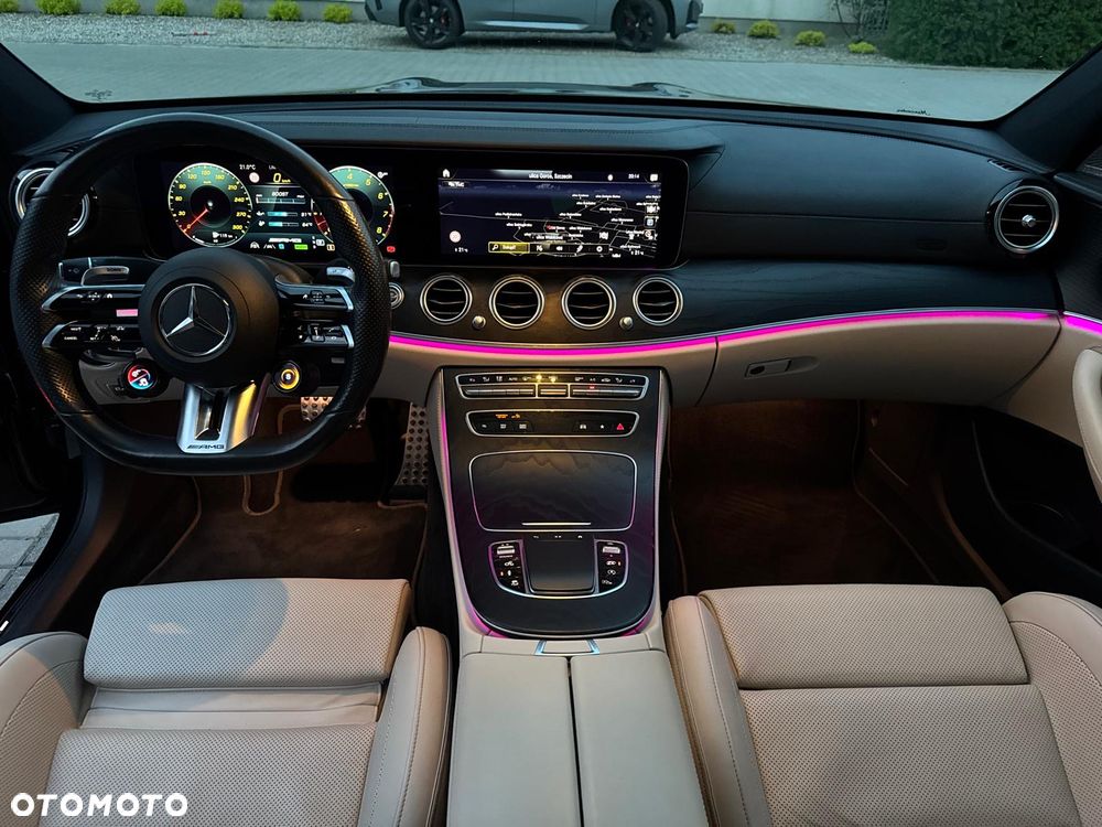 Mercedes-Benz Klasa E AMG 53 4-Matic+ - 12