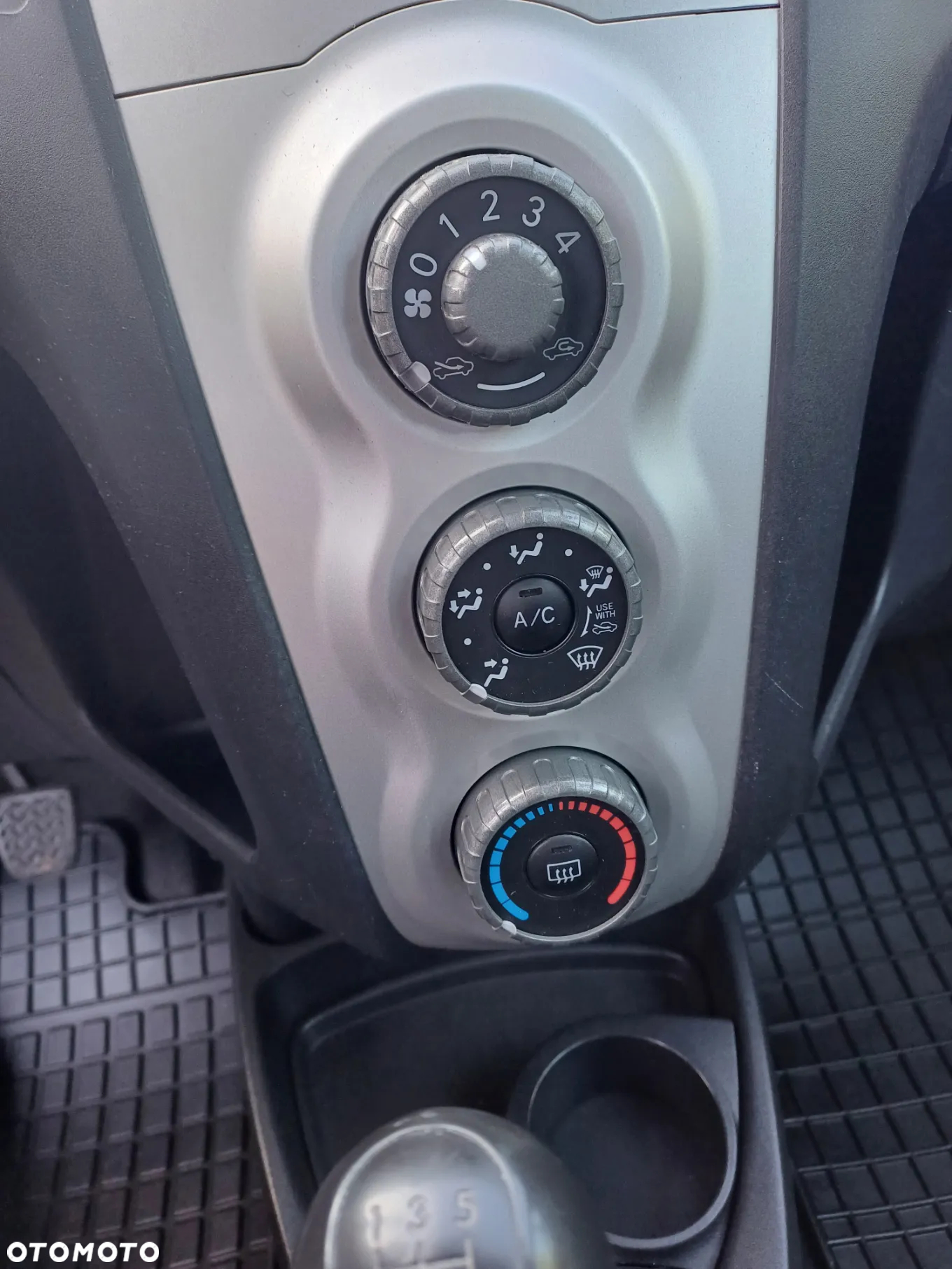 Toyota Yaris 1.0 Luna A/C - 6