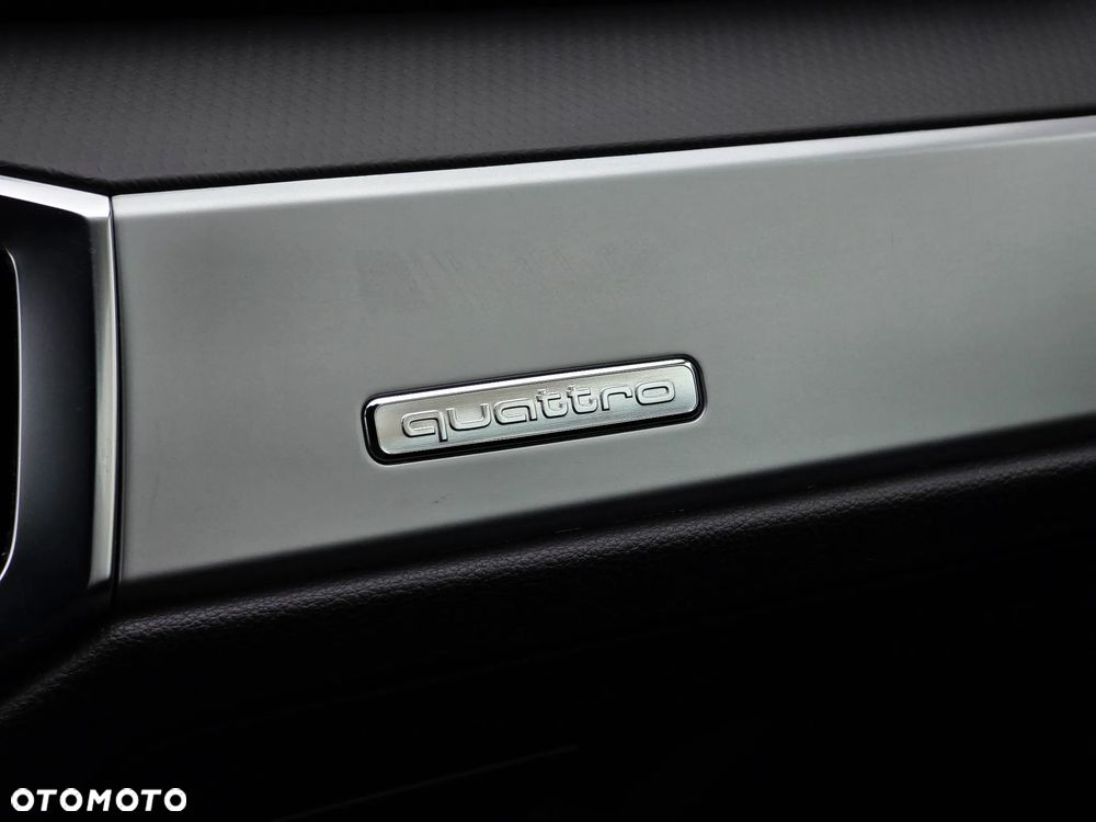 Audi Q3 40 TDI Quattro S Line S tronic - 25
