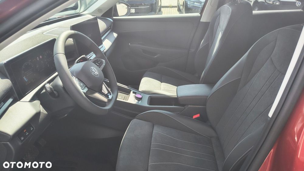 Volkswagen T-Roc - 15