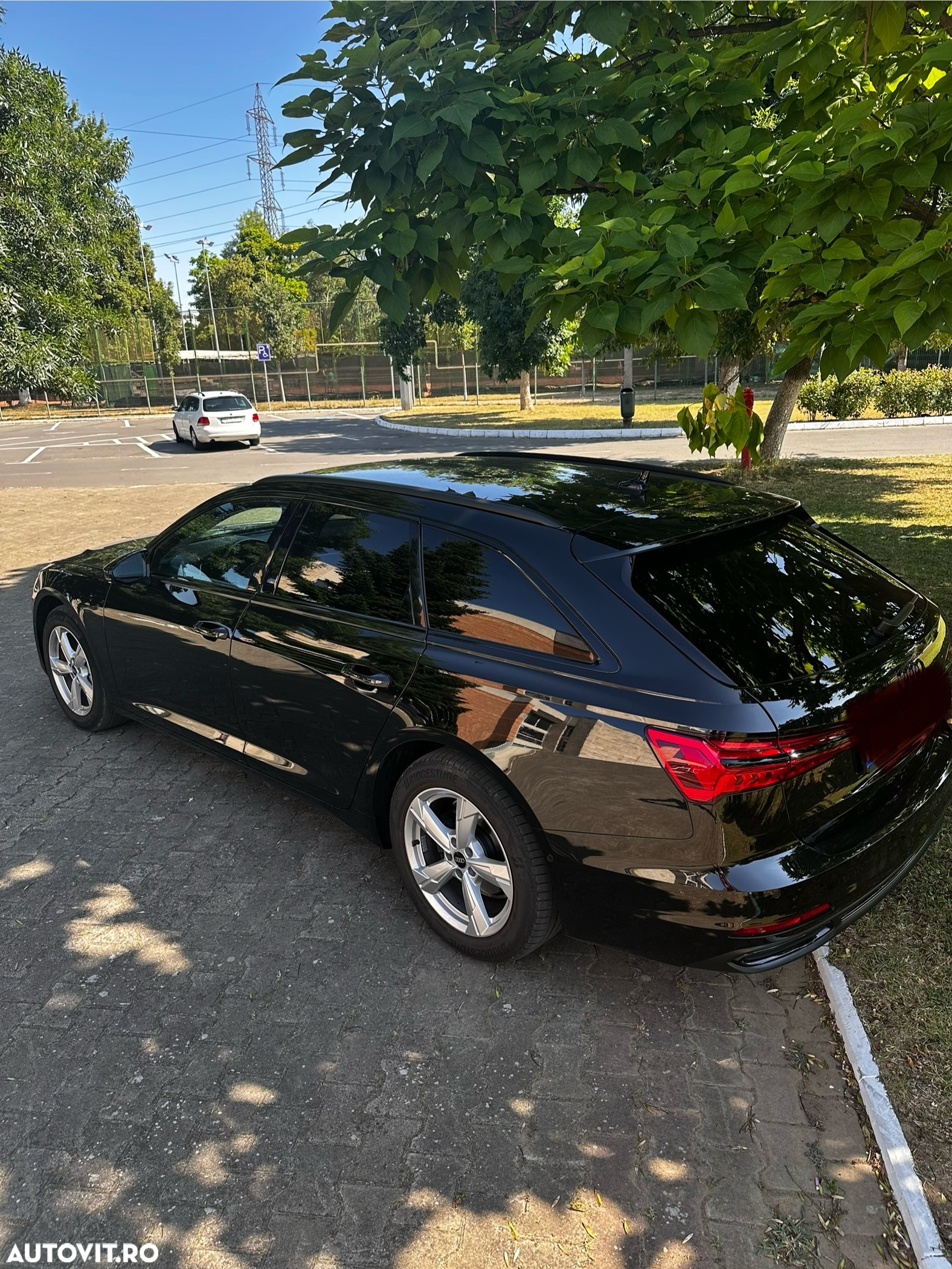 Audi A6 Avant 40 TDI quattro S tronic design - 12