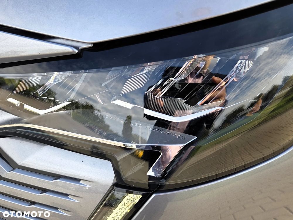 Peugeot 3008 1.2 PureTech Allure S&S EAT8 - 9