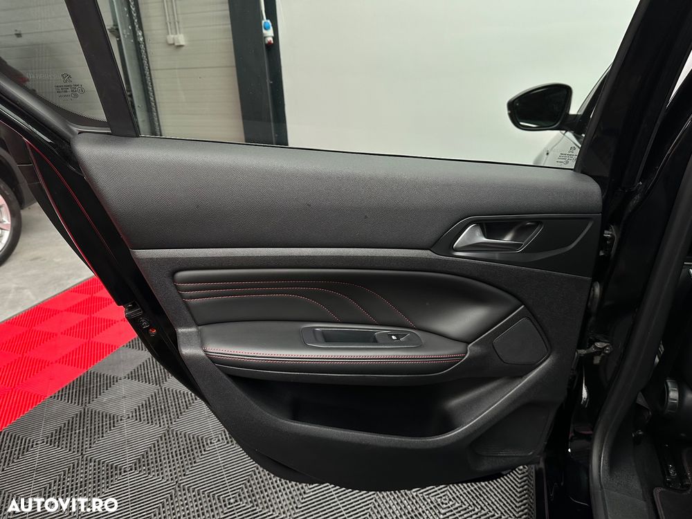 Peugeot 308 PureTech 130 EAT6 Stop & Start GT-Line Edition - 21